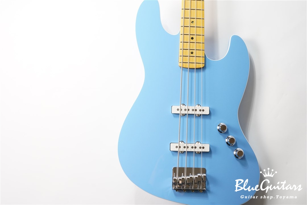 Fender AERODYNE SPECIAL JAZZ BASS - California Blue | Blue Guitars